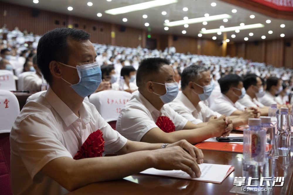 BTi体育-海南过关斩将，奋斗前行晋级阶段愈加靠近的简单介绍